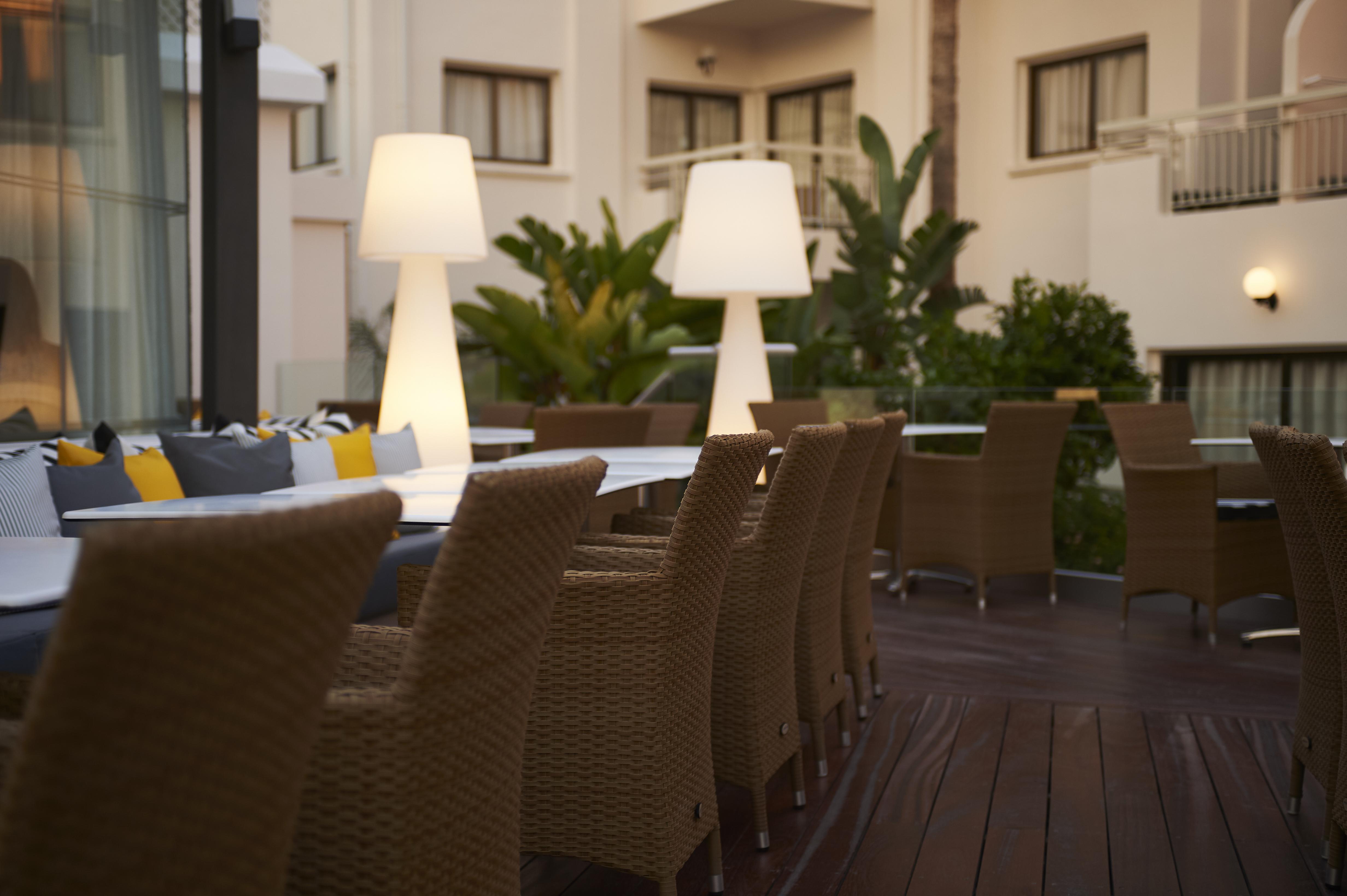 King Jason Paphos - Designed For Adults By Louis Hotels Luaran gambar
