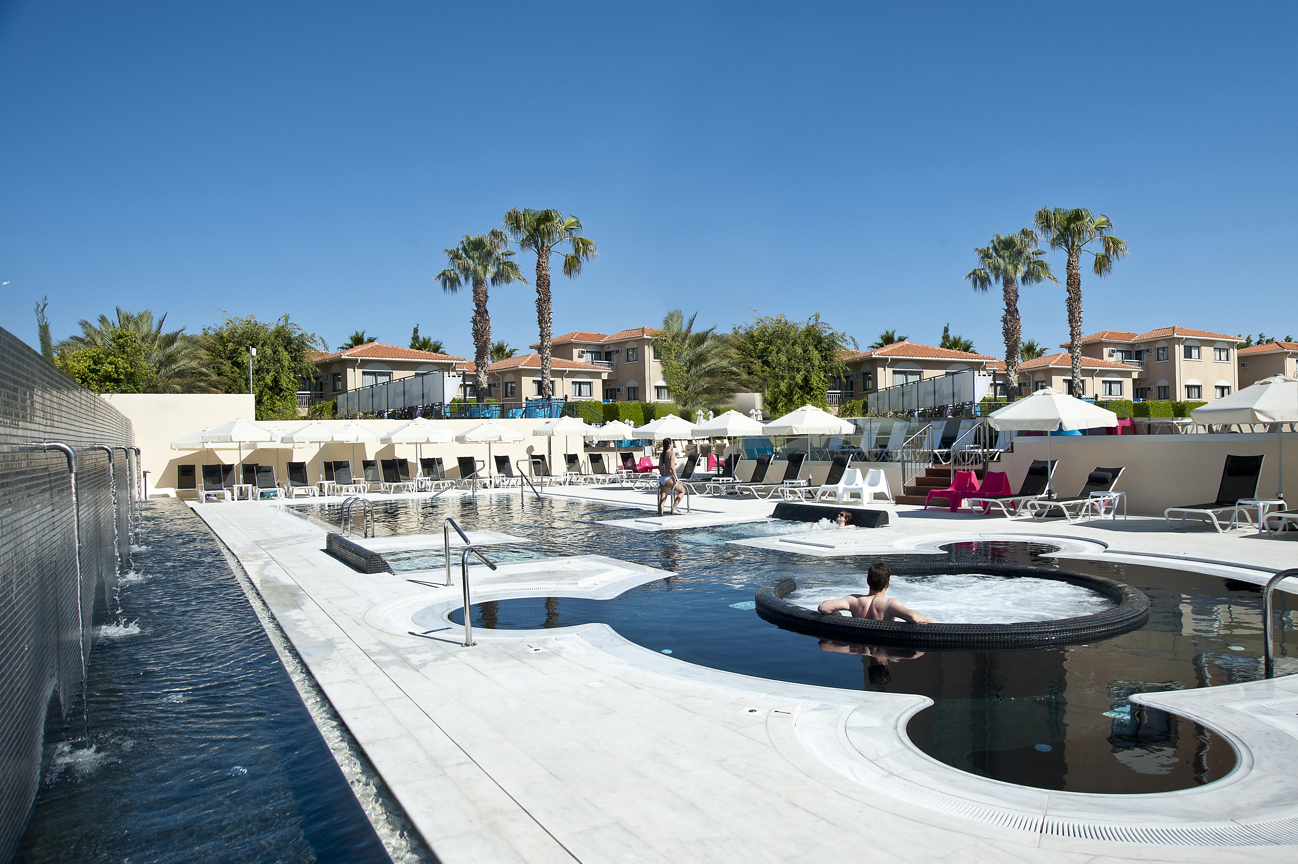 King Jason Paphos - Designed For Adults By Louis Hotels Luaran gambar