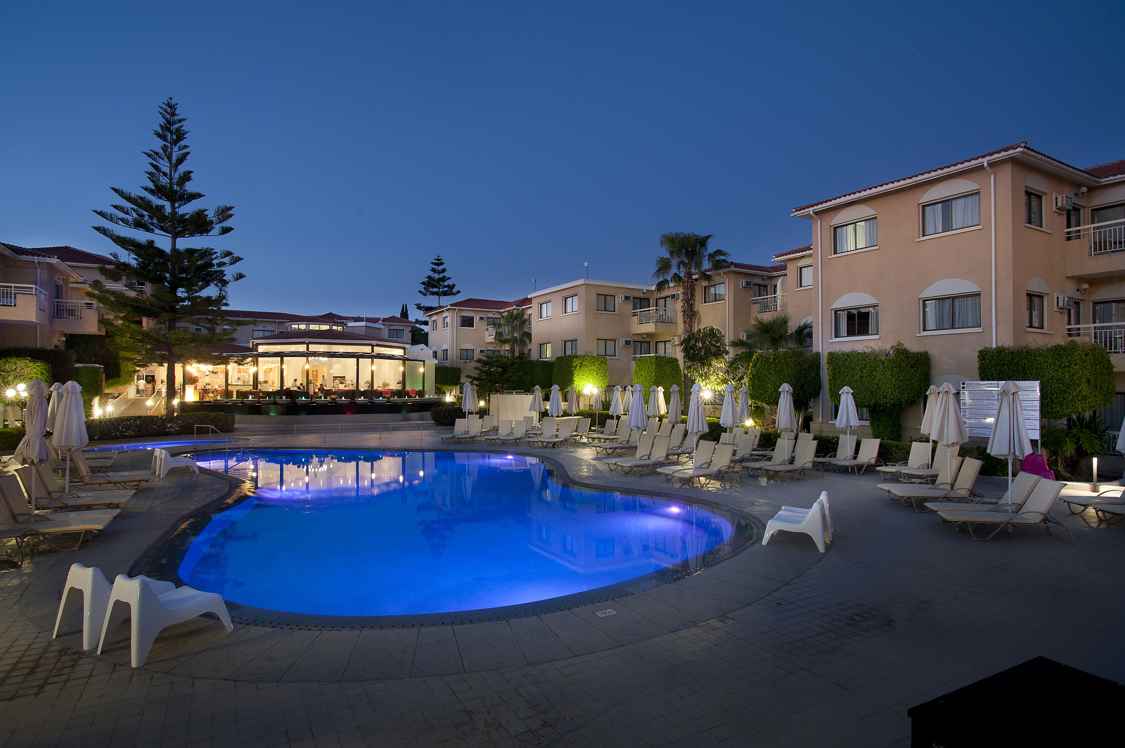 King Jason Paphos - Designed For Adults By Louis Hotels Luaran gambar