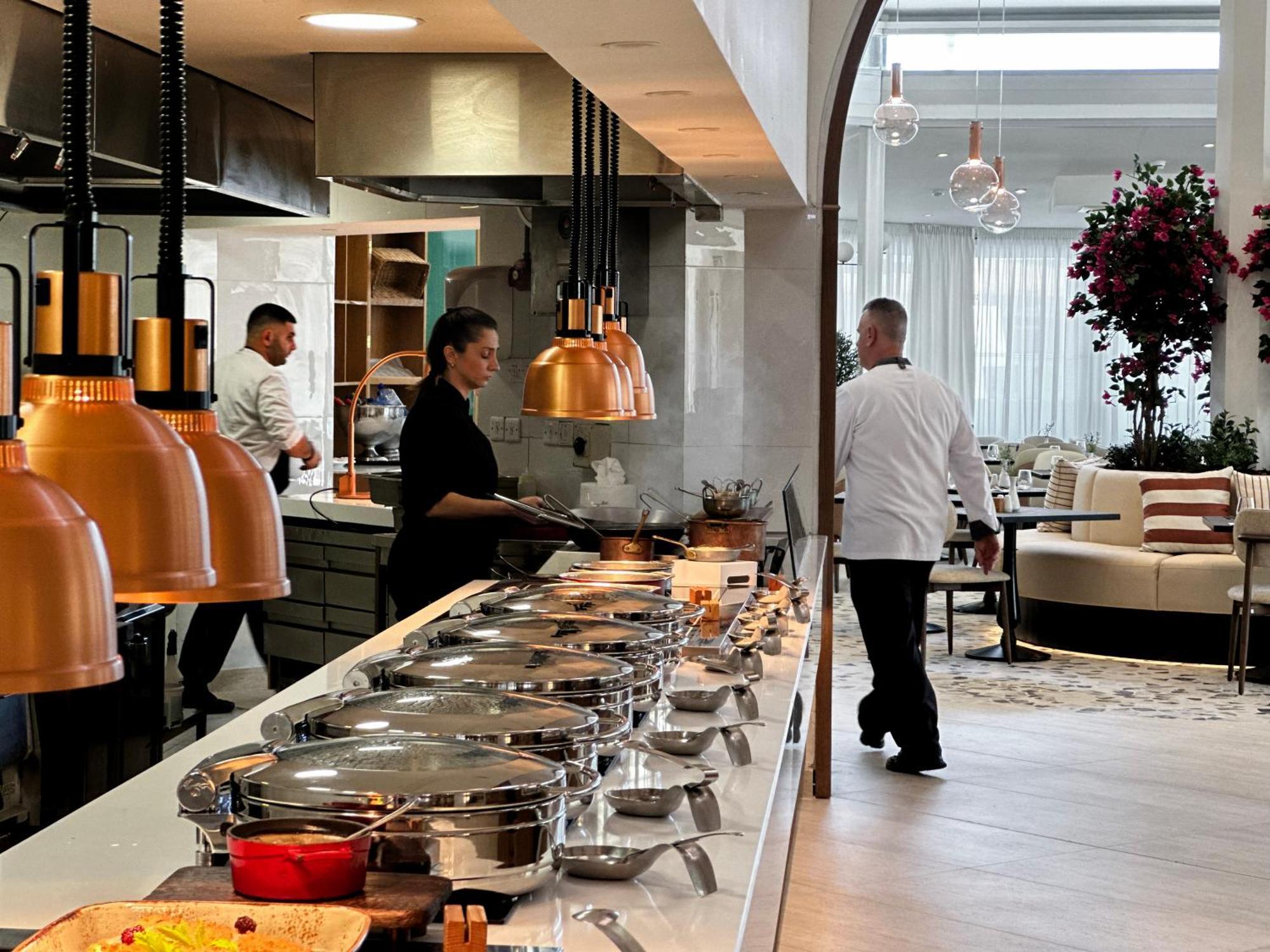 King Jason Paphos - Designed For Adults By Louis Hotels Luaran gambar